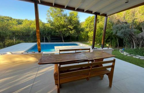 Ischilin Maison | Casa con Piscina y Mirador privado en San Marcos Sierras