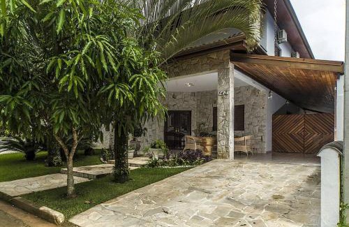 Horto Maison | Casa confortável e ampla com piscina e bilhar!