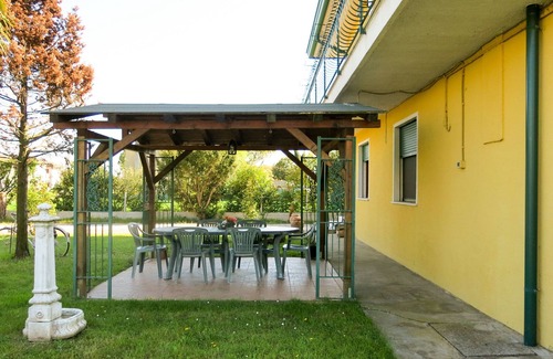 Passarella di Sotto Appartement | Casa Consuelo by Interhome