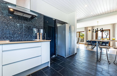 Marmelete Chalet De Ski | Casa Corsino | Heated & salt pool | Entire Villa | Families & Wifi