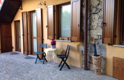 Arona Appartement | Casa Corte Alla Rocca