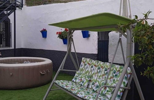 Guadix Cottage | Casa Cueva Adaptada PMR se Admiten Mascota con Rutas de Senderismo y Caballo