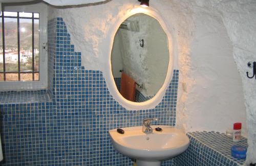 Cortes y Graena Maison | Casa Cueva Lopera