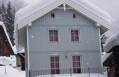 Tavanasa Maison | Casa Cuschina - mit Sauna in der schönen Surselva