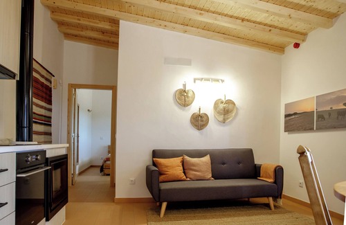 Borba Autre | CASA DA HORTA PEQUENA Refuge of tranquillity. Nature reveals all its beauty.