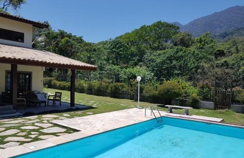 Maresias Maison | Casa da Josie em Maresias com piscina no pé da Mata Atlântica - 4 quartos
