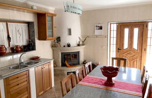 Celorico de Basto Maison | Casa da Quinta da Prelada Simão luxueuse, Piscine, Terrasse, Bbq, Aires de jeux