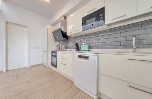 Costa Teguise Chalet De Ski | Casa Dang - 600M to the beach