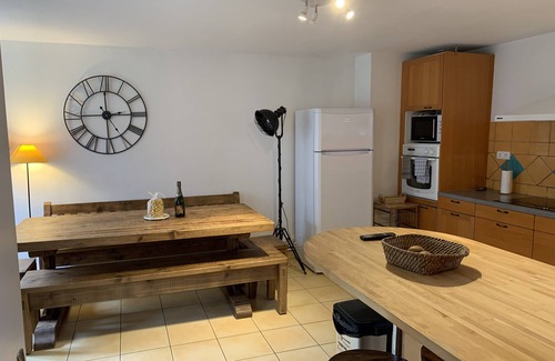 Guchan Maison | Casa Dartos : Une grande et vieille demeure de village très calme et cosy.