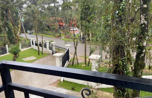 Vila Suzana Maison | Casa das Araucárias