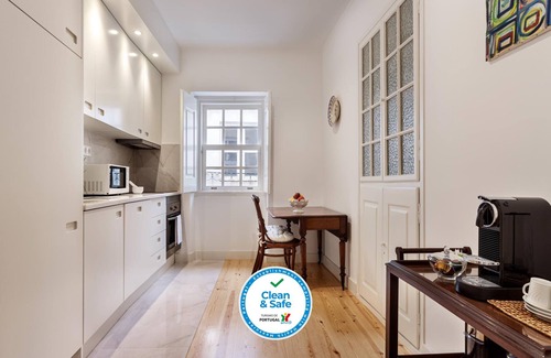 Evora Appartement | Casa das Arcadas - GARAGE free - Praça de Giraldo - Historic Center