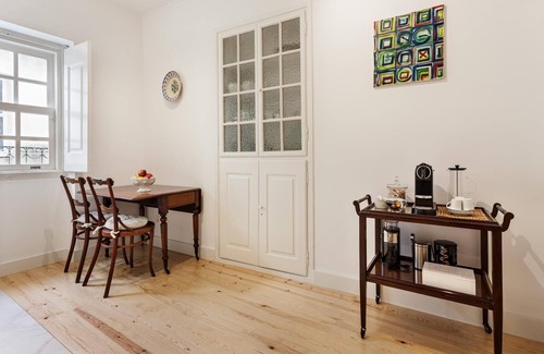Evora Appartement | Casa das Arcadas - GARAGE free - Praça de Giraldo - Historic Center
