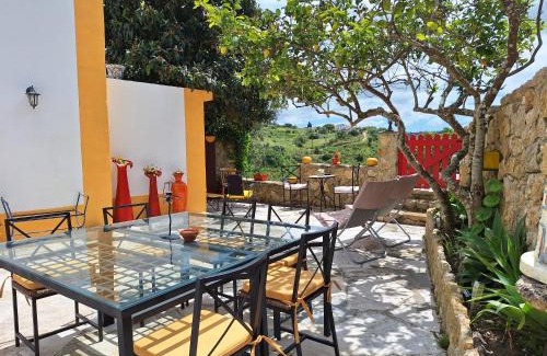 Mafra Maison | Casa das Janelinhas - Cottage near Sintra, Mafra, Ericeira
