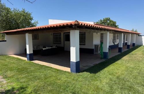 Avis Maison | Casa das Oliveiras