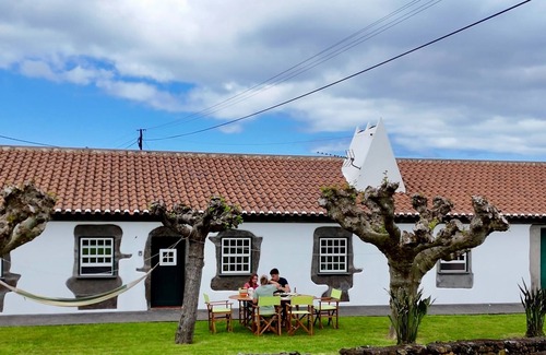Altares Maison | Casa das Vaquinhas by Ponta Negra Azores