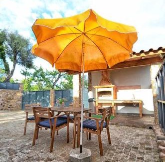 Codecoso Maison | Casa das Vinhas Camélias de BastoTurismo Rural