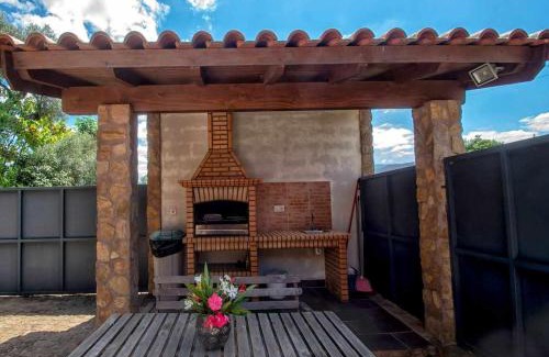Codecoso Maison | Casa das Vinhas Camélias de BastoTurismo Rural