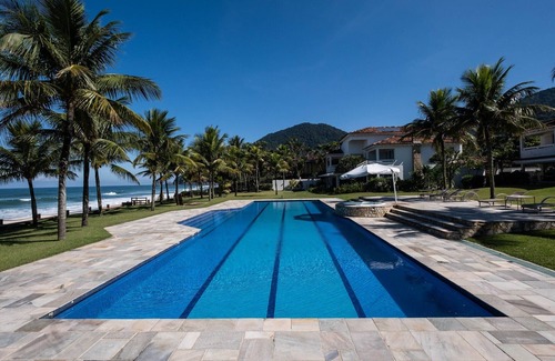 Maresias Copropriété | Casa de Condomínio com 7 Quartos em condomínio fechado