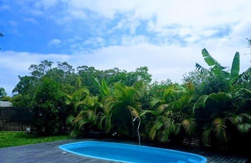 Praia do Rosa Maison | Casa de Férias com Piscina na Praia do Rosa/SC