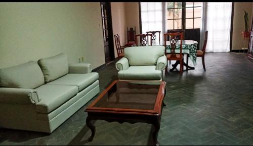 Tarija Maison | Casa de huéspedes Maracuyá