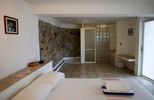 Las Playas Hôtel | Casa de la Tierra in Acapulco con A/C