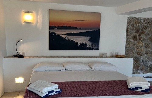Las Playas Hôtel | Casa de la Tierra in Acapulco con A/C