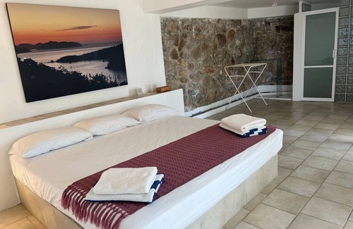 Las Playas Hôtel | Casa de la Tierra in Acapulco con A/C
