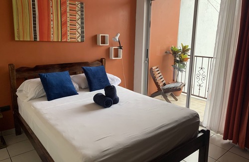 Turrialba Maison | Casa de Lis Hotel & Tourist Information Centre