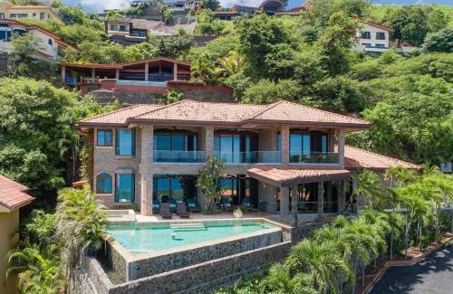 Playa Hermosa Maison | Casa De Los Sueos
