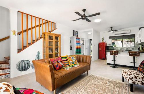 Holloways Beach Appartement | Casa De Playa - Beach Townhouse