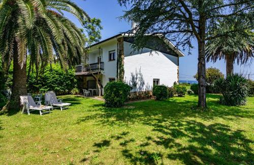 Llanes Chalet De Ski | Casa de playa en Toró, Llanes