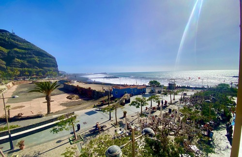 Puerto de Tazacorte Appartement | Casa Del Mar, sunny frontline seaview appartment, right at the beach!