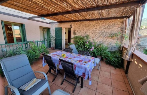 Laroque-des-Alberes Maison | Maison de village Casa del Puig