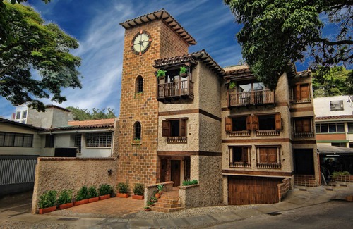 La Florida Appartement | Cascada -Luxury, WaterFall, Jacuzzi, Appartement Suite, 1130 pieds carrés, 60 Mbps Wifi