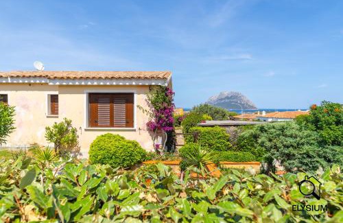 Porto San Paolo Maison | Casa del sole