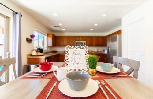 Tamaron Maison | CASA DESERT WILLOW - StayShores home
