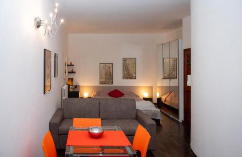 Ferrara Historic Centre Appartement | Casa di Flo - Medieval City Centre with WiFi & AC