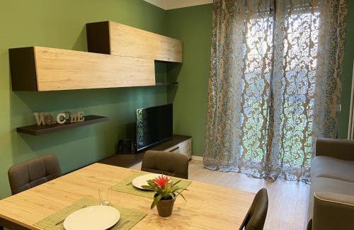 Milano Due Appartement | Casa di Laura mono e bilo di fronte Ospedale San Raffaele