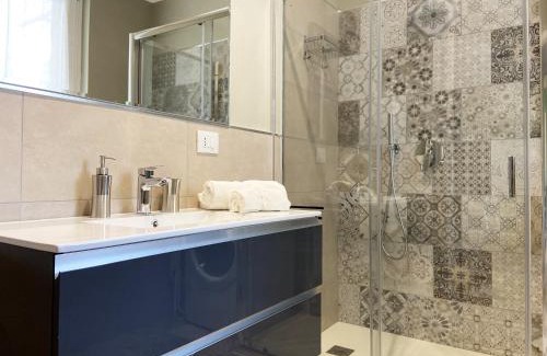 Milano Due Appartement | Casa di Laura mono e bilo di fronte Ospedale San Raffaele