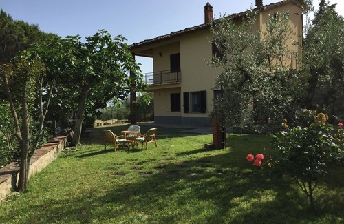 Oliveto Maison | Casa di Vittoria inmersa en el corazón de la campiña toscana rodeada de olivares