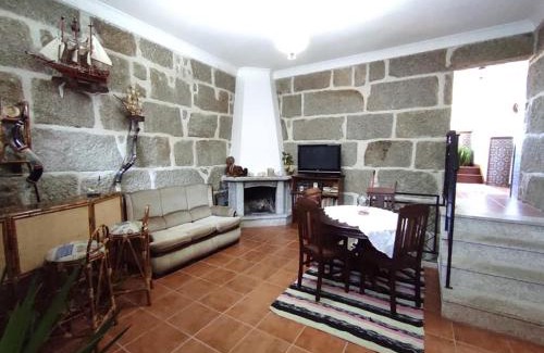 Sao Tiaguinho Maison | Casa do Canastro