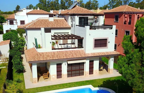 Las Pajanosas Maison | Villa con piscina privada, barbacoa y fantásticas vistas al Campo de Golf...