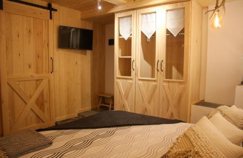 Roni Appartement | CASA DONDELA