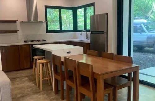 Mal Pais Station Balnéaire | Casa Dorado 3 bedroom Beach house located a the end of the road in Mal Pais