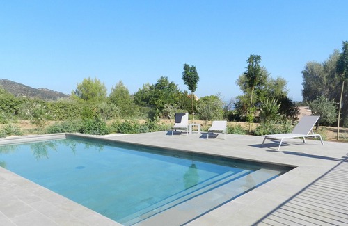 Calenzana Villa | Casa Dumè villa neuve climatisée, cœur village, jardin, piscine, mer et montagne