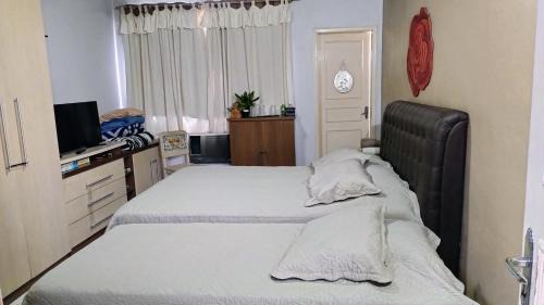 Vargas Maison | Casa e Ateliê de pintura Neiva Mario