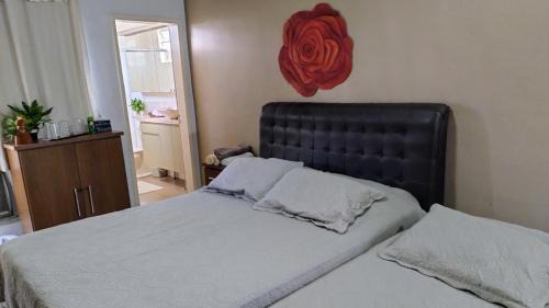 Vargas Maison | Casa e Ateliê de pintura Neiva Mario