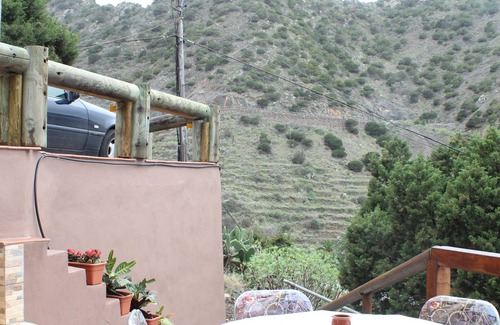 Vallehermoso Maison | Casa el Hagar --- rodeada de Sabinas viñedos..con vistas al mar y la montaña