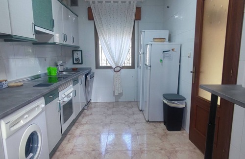 Navaluenga Maison | Integra Rural House (loué jusqu'à 16 personnes) au bord de la rivière, vue Gredos