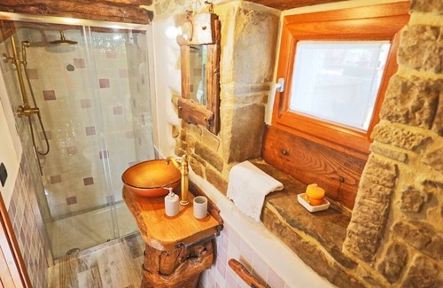 Castel Focognano Maison | Casa Elia Comfortable holiday residence